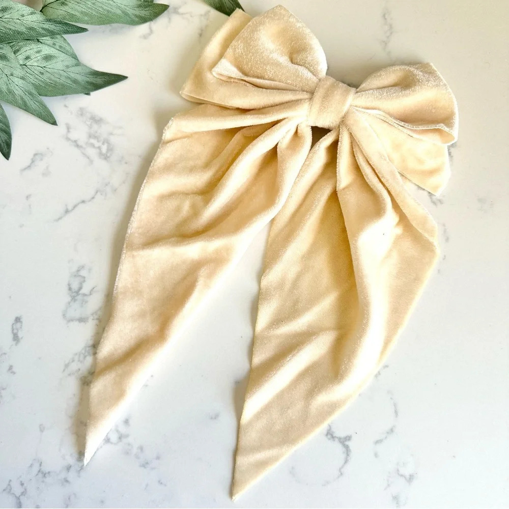 3/$22🩶 Giant Cream Velvet Bow Barrette Hair Bow Handmade Hair Accessories Large